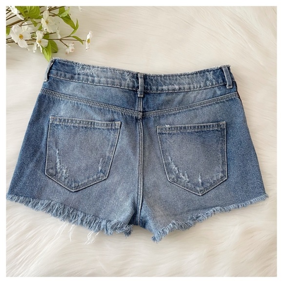 H&M Coachella High Waisted Boho Jean Shorts - Picture 5 of 9